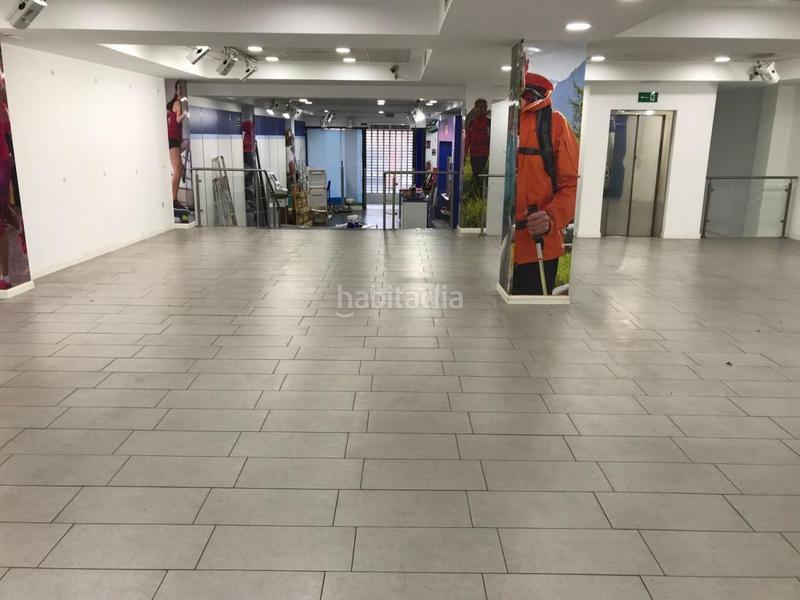 Foto a6ccf72b-bb83-4fe5-9fb0-827ff07f3433. Lloguer local comercial a Centro ciudad Linares