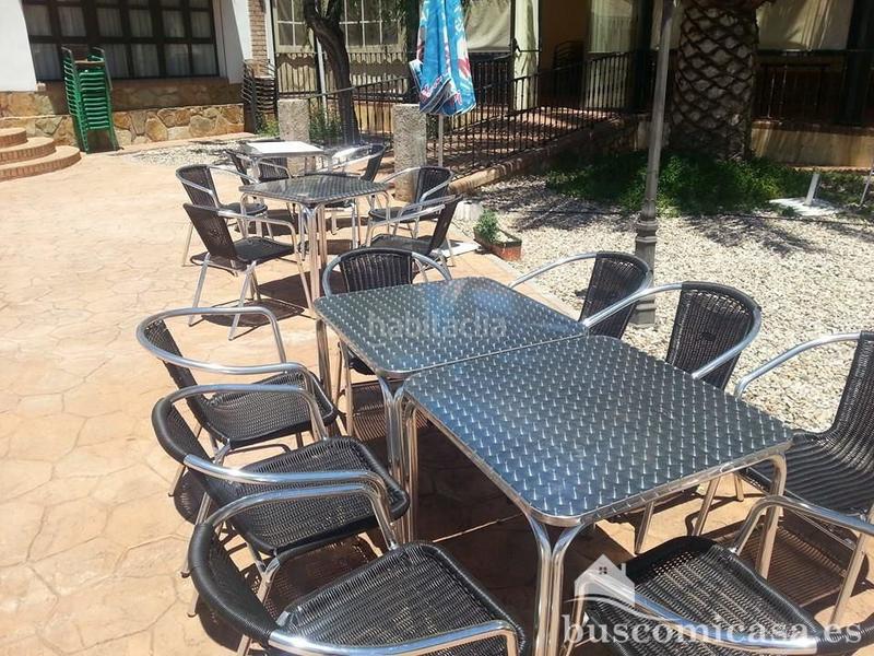 Foto 1d624bef-8733-40e5-a63d-57cc0e4256fc. Local comercial en miraelrío , histórico local con residencia familiar aneja para profesionales de la restauración. en Vilches