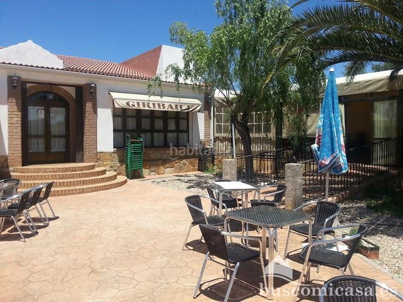 Foto 65e6afe1-eb88-42c7-814c-b584a5ce7d54. Local comercial en miraelrío , histórico local con residencia familiar aneja para profesionales de la restauración. en Vilches