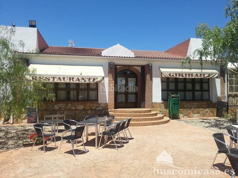 Foto dd317c22-d616-4841-b4c8-a4d45ace7735. Local comercial en miraelrío , histórico local con residencia familiar aneja para profesionales de la restauración. en Vilches