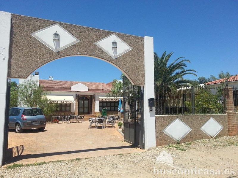 Foto dd77d26b-07f2-4ac8-b095-cf8475260c60. Local comercial en miraelrío , histórico local con residencia familiar aneja para profesionales de la restauración. en Vilches