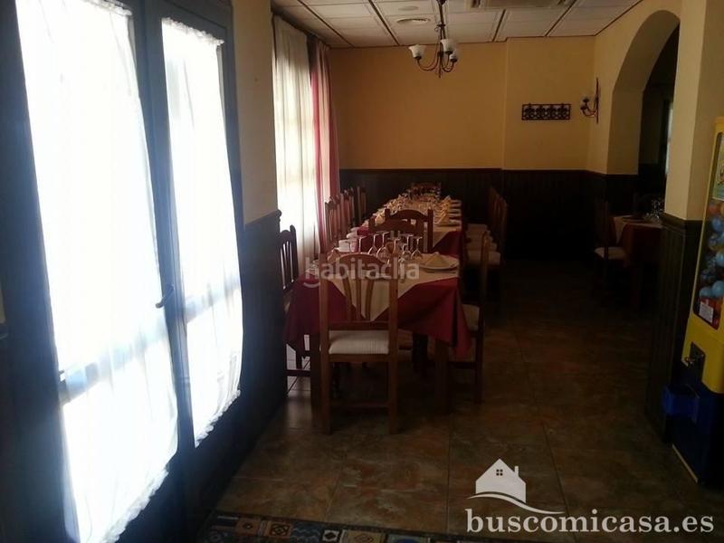 Foto e68d2dee-4cc5-4e3b-8fbb-89ebafa6791a. Local comercial en miraelrío , histórico local con residencia familiar aneja para profesionales de la restauración. en Vilches