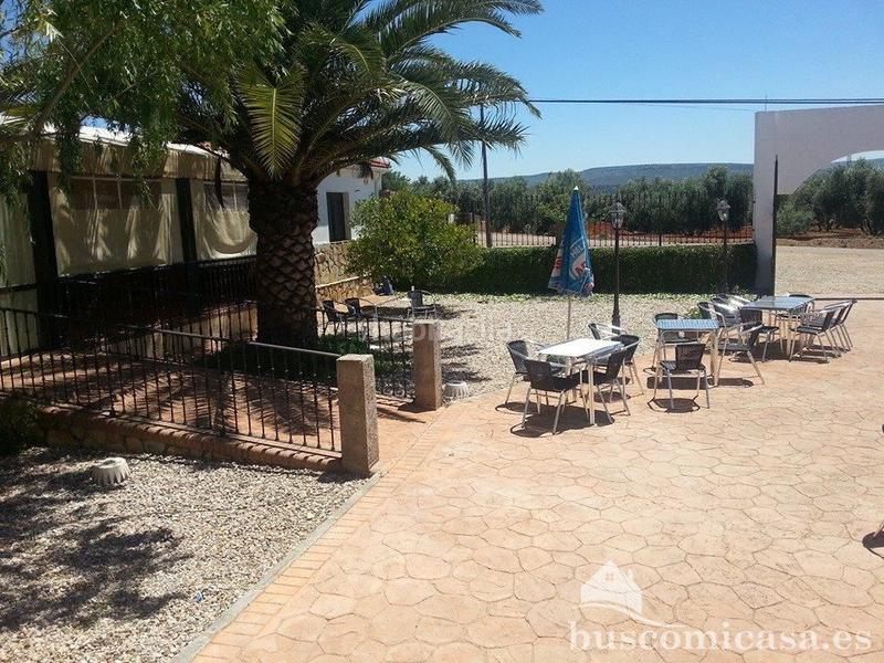 Foto f0a55fb6-4b1d-4bd8-a597-3b9b3999cbbb. Local comercial en miraelrío , histórico local con residencia familiar aneja para profesionales de la restauración. en Vilches