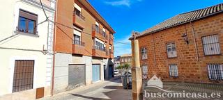 Casa  Del gallo. Impresionante casa con amplio garaje en el corazón de linares