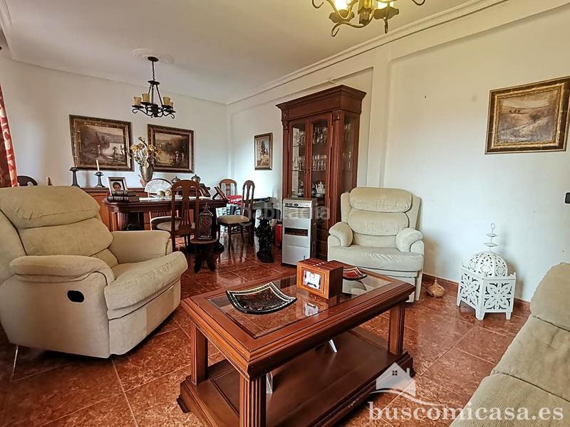 Foto e4e5a532-c824-47b3-95d9-e64dd8717ff3. Etagenwohnung in Linarejos Linares