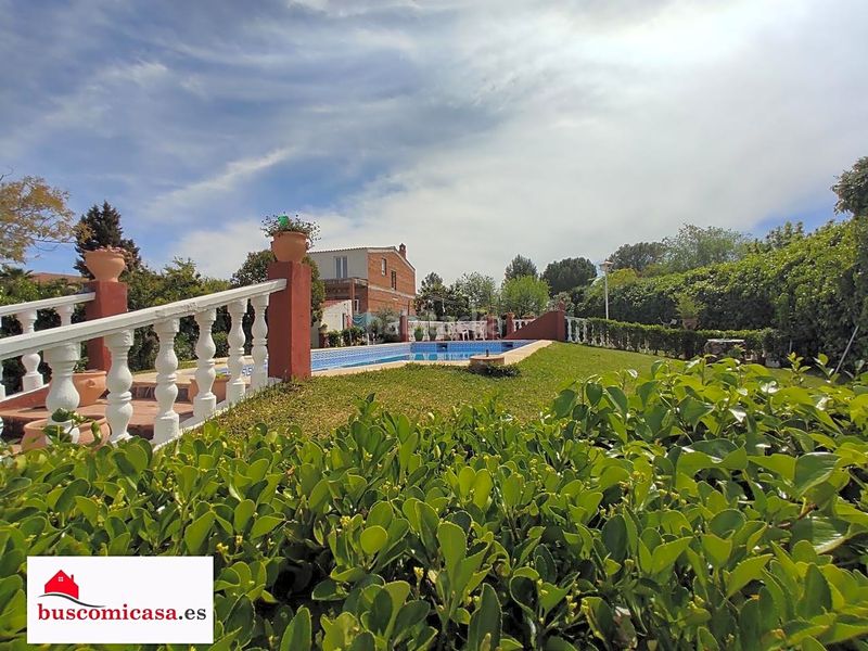 Foto 17bb1791-a599-4cf0-af31-e750bc2dd8b5. Casa amb calefacció aparcament piscina a San Roque - La Cruz - La Rozuela Linares