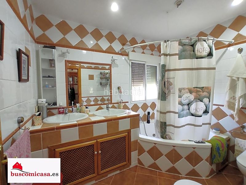Foto 6a15216a-639c-4c1b-a3d1-583557854743. Casa amb calefacció aparcament piscina a San Roque - La Cruz - La Rozuela Linares