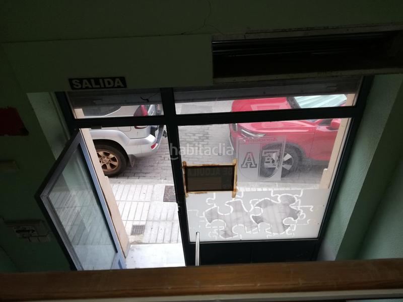 Foto e60aa3f3-fd21-41d5-8f0a-4099200b3245. Location local commercial dans Linarejos Linares