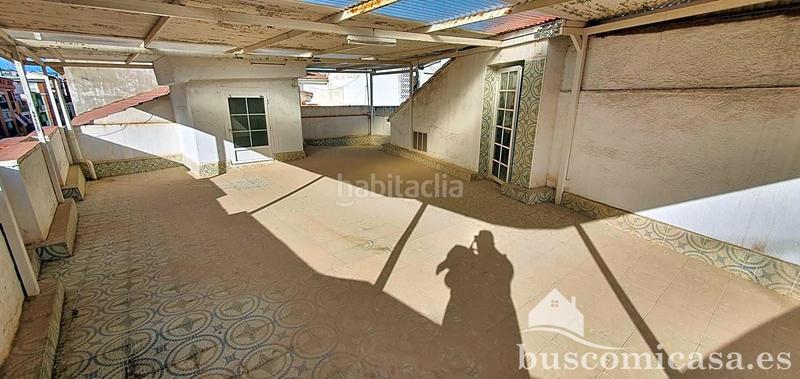 Foto 3a0d18b2-29e8-40c1-a1ff-73c45d9f921f. Dreistöckige wohnung mit parking in Centro ciudad Linares