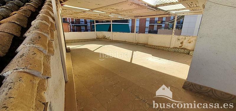 Foto 8b5f5362-9b55-4ef5-b80f-e82d9efa18c3. Dreistöckige wohnung mit parking in Centro ciudad Linares