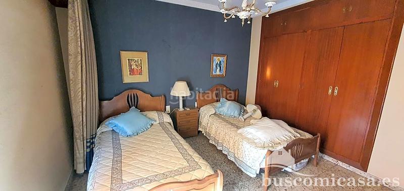 Foto f972fcab-9497-48fa-9802-2a81454ab147. Dreistöckige wohnung mit parking in Centro ciudad Linares