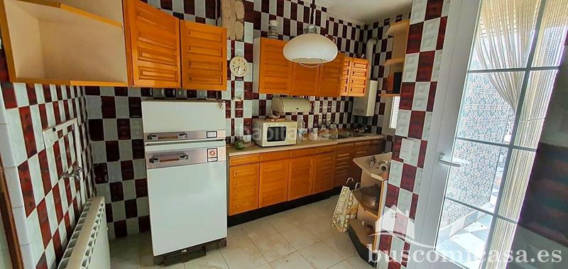 Foto 4206ae7f-de09-4a4d-944e-d35af0498926. Tríplex amb aparcament a Centro ciudad Linares