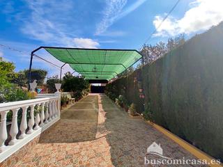 Casa  N/a. Precio negociable
este chalet se encuentra situado en la urbani