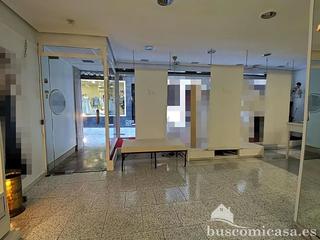 Maison jumelée  La virgen. Casa céntrica de 2 plantas con local comercial en planta baja