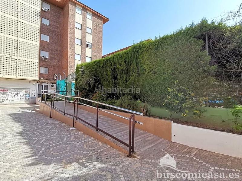 Foto e77fd367-7cbf-45ea-9686-2964b3c443d0. Piano terra con parcheggio in Centro ciudad Linares