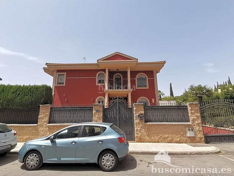 Foto 18b627c1-a4b6-4892-b7b7-da6f85a939d7. Casa amb calefacció aparcament piscina a Zona Hospital Linares