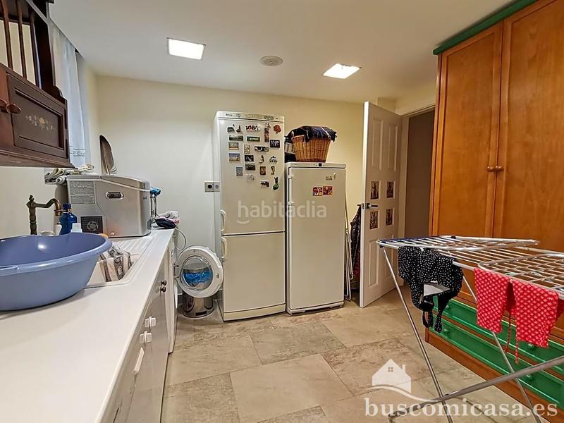 Foto 27576549-10b5-4fdf-89a5-f762c58ccfa1. Casa amb calefacció aparcament piscina a Zona Hospital Linares