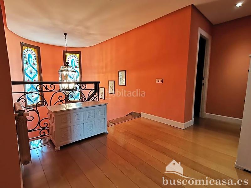 Foto 4360be72-f0b7-44ad-b3cb-ce7be93437e4. Casa amb calefacció aparcament piscina a Zona Hospital Linares