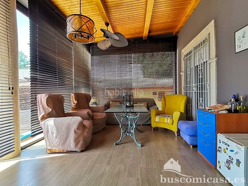 Foto 4bce9c64-3548-42f2-9f1b-9a527b860a40. Casa amb calefacció aparcament piscina a Zona Hospital Linares