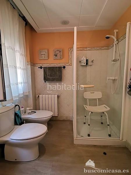 Foto 563aa3ed-1031-41d3-85fc-c6bace9ac69b. Casa amb calefacció aparcament piscina a Zona Hospital Linares