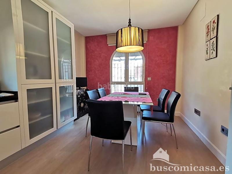 Foto 5c080617-3bd5-4e72-8293-0431b1867b2f. Casa amb calefacció aparcament piscina a Zona Hospital Linares