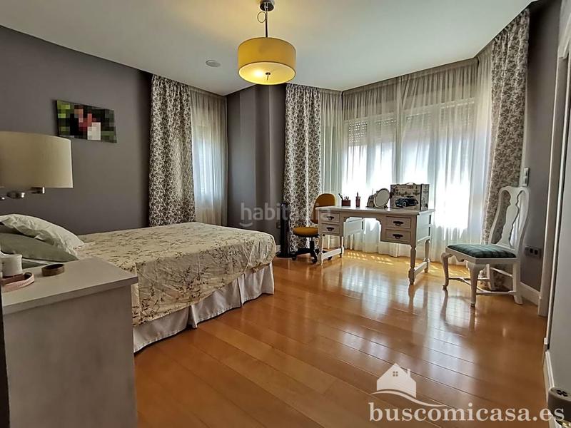 Foto 896a8eae-0caa-4c4e-a0ff-bed1e43238bc. Casa amb calefacció aparcament piscina a Zona Hospital Linares