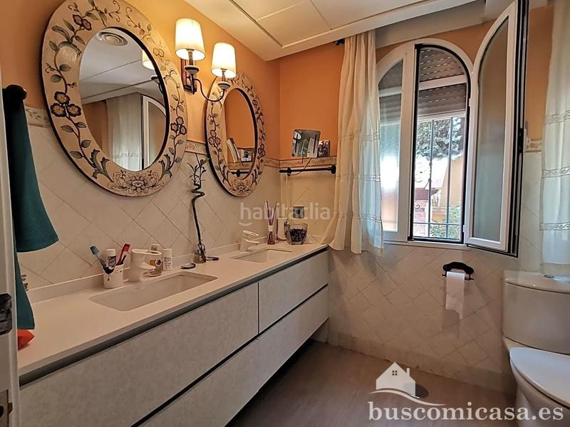 Foto 921dab37-93cf-4b41-afe1-cf6b92fd6b91. Casa amb calefacció aparcament piscina a Zona Hospital Linares