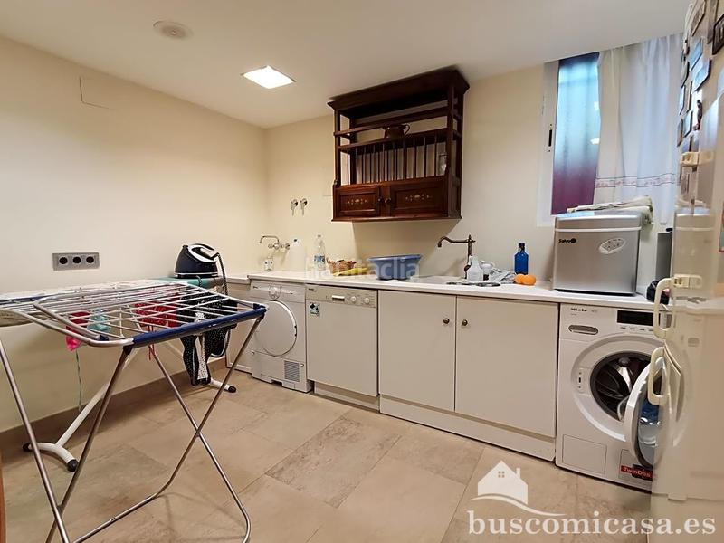 Foto 9c49c7d8-d0c8-4352-986c-04a567ce4c3b. Casa amb calefacció aparcament piscina a Zona Hospital Linares