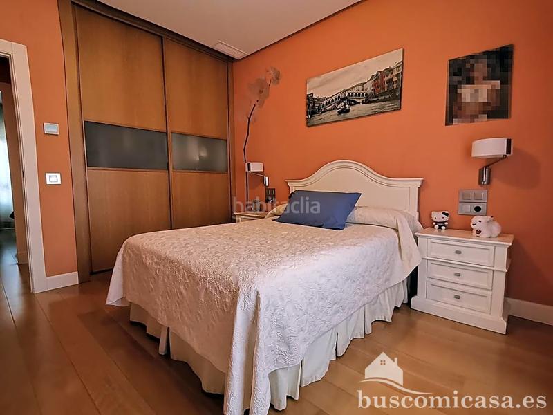 Foto c4a12446-ec01-49e8-b751-2bc3e7f59556. Casa amb calefacció aparcament piscina a Zona Hospital Linares