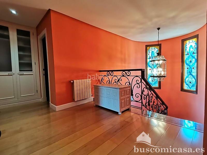 Foto c4b46e65-60fc-4484-8c7b-569bf63d02af. Casa amb calefacció aparcament piscina a Zona Hospital Linares