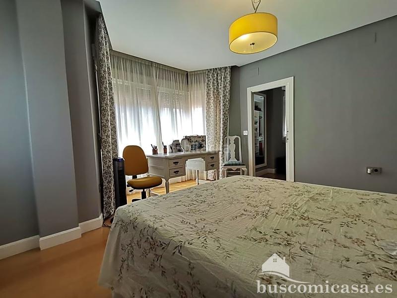 Foto cf5f762e-3085-4301-b7b1-71fd5b9d8b36. Casa amb calefacció aparcament piscina a Zona Hospital Linares