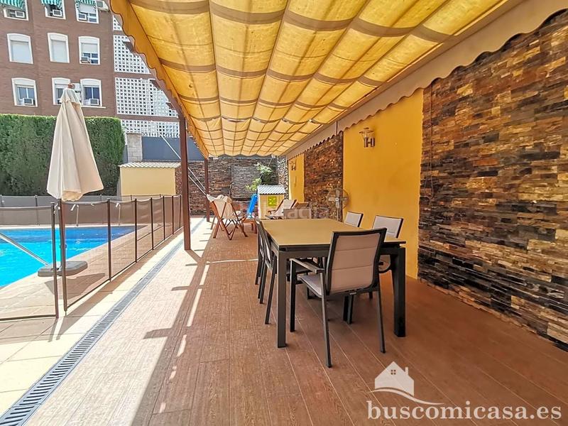 Foto dc3a3a78-de88-4a5f-a492-17dc453c7d56. Casa amb calefacció aparcament piscina a Zona Hospital Linares