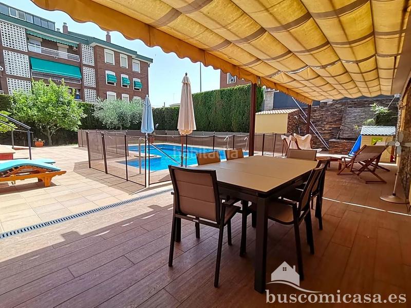Foto fb4a9725-af5e-492c-9591-88f7749f3fa4. Casa amb calefacció aparcament piscina a Zona Hospital Linares