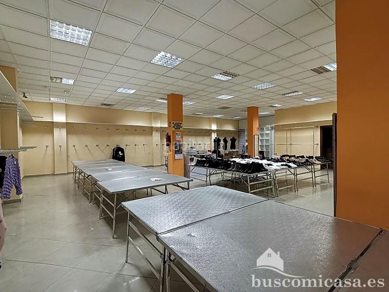 Foto 5099b48f-815f-4671-8cd2-942338306b1d. Lloguer local comercial a Centro ciudad Linares
