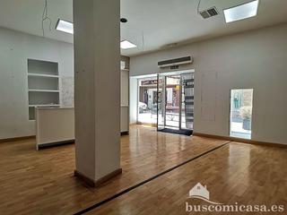 Maison jumelée  Canalejas. Vivienda en 1 planta y local comercial