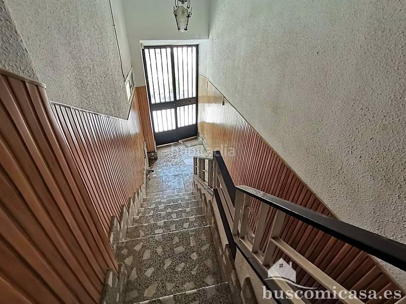 Foto 3ad63fcf-a0df-4f13-bb7c-0ca095808187. Casa aparellada a Centro ciudad Linares