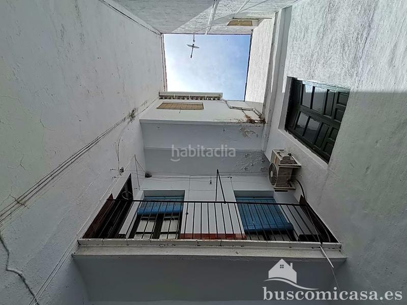 Foto 5ec7f609-7101-4060-96e2-79fafd9cdc83. Casa aparellada a Centro ciudad Linares