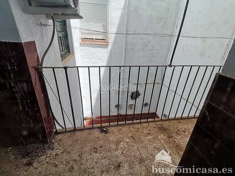 Foto 6cc295cf-da2b-4501-85a9-5319a893c95f. Casa aparellada a Centro ciudad Linares