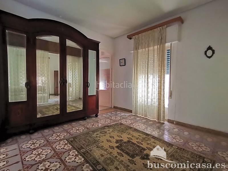 Foto 6ea1f973-b85b-4cb8-a7e0-5364ca4447fe. Casa aparellada a Centro ciudad Linares