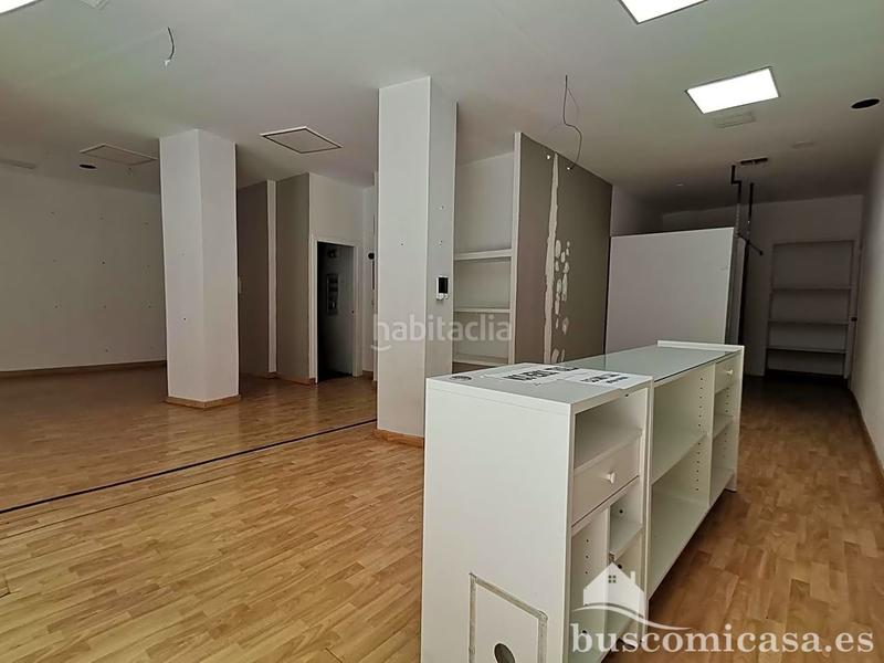 Foto 80aca039-ebf8-4a28-96eb-25f5aa067e61. Casa aparellada a Centro ciudad Linares