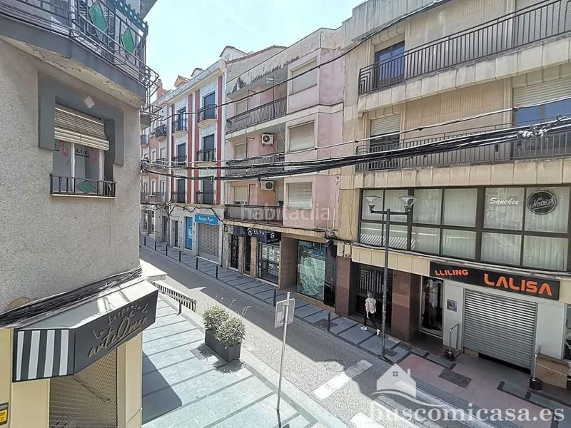 Foto 8db0eeec-01f5-4e04-bdc7-0a5672f014d0. Casa aparellada a Centro ciudad Linares