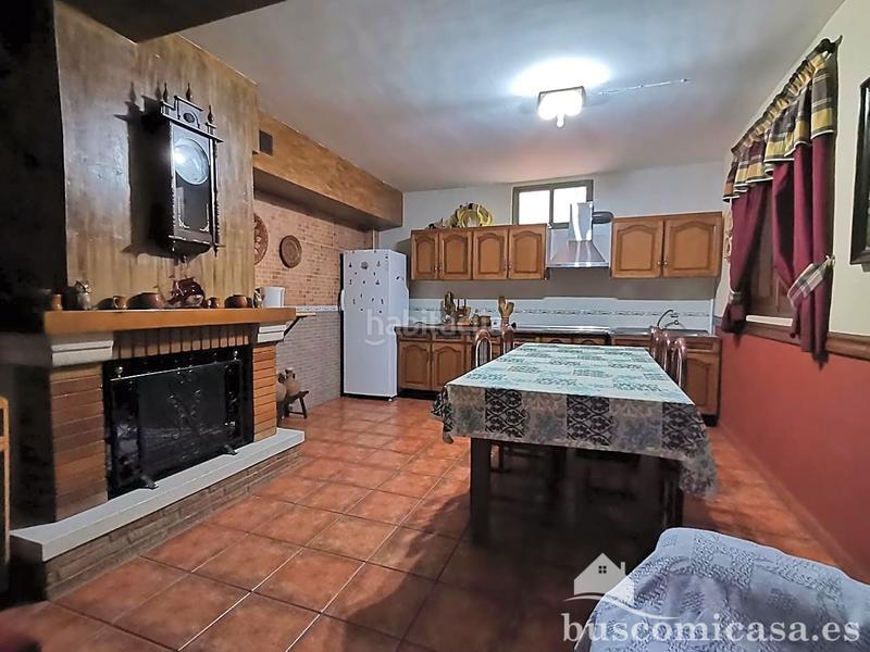 Foto 08b4363e-daaf-466b-a942-c78751ef345e. Casa gran casa de 4 plantas en la colonia del sol en Linares