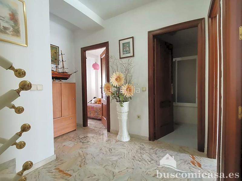 Foto 09d06435-d763-4a82-9c6f-58aaf25a9702. Casa gran casa de 4 plantas en la colonia del sol en Linares