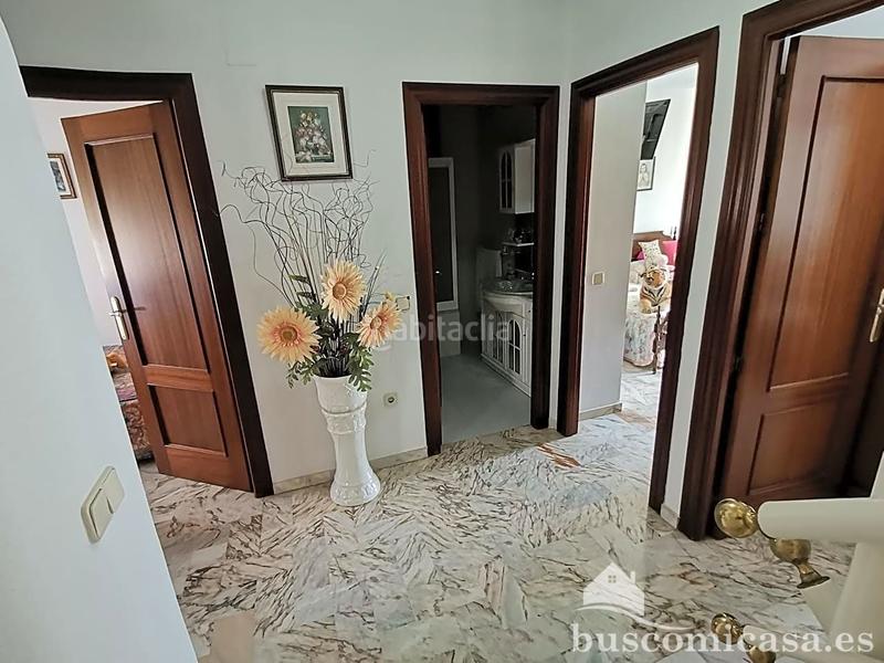 Foto 17e3af7d-bd09-4f45-be11-46840dbe240a. Casa gran casa de 4 plantas en la colonia del sol en Linares