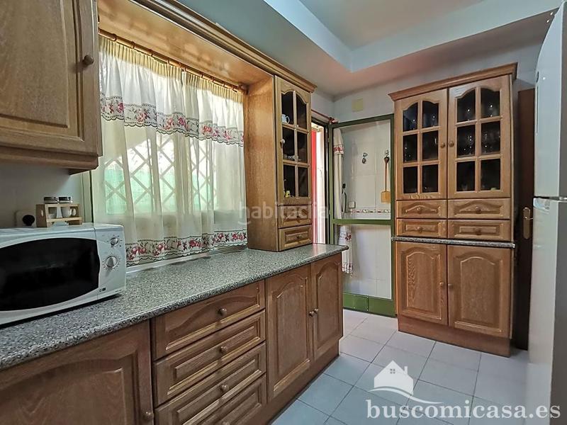 Foto 1b6d968f-df77-49be-88a3-cf678d3cca27. Casa gran casa de 4 plantas en la colonia del sol en Linares