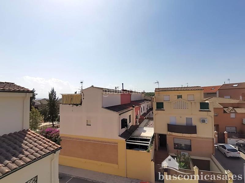 Foto 39254fa8-e06a-4937-ab44-6b2fe733a658. Casa gran casa de 4 plantas en la colonia del sol en Linares