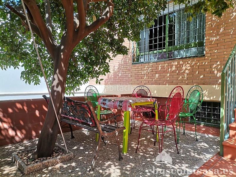 Foto 59acf5fa-6dcb-400e-ad5f-96b1ce6c8c5f. Casa gran casa de 4 plantas en la colonia del sol en Linares