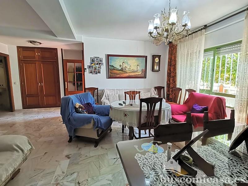 Foto 622d4cba-6c45-4a06-a1ed-4325caabdb40. Casa gran casa de 4 plantas en la colonia del sol en Linares