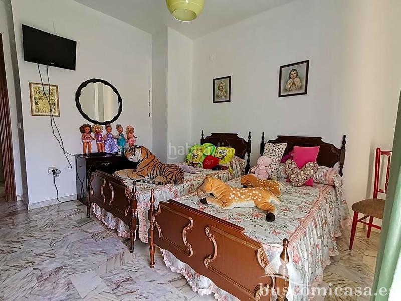 Foto 7857bf75-6e9c-41eb-a92f-a46add654afc. Casa gran casa de 4 plantas en la colonia del sol en Linares