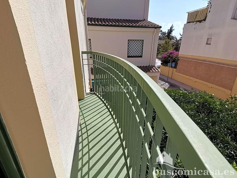 Foto 7dd93bb5-3ed8-4acf-bc69-8d20a80dd242. Casa gran casa de 4 plantas en la colonia del sol en Linares